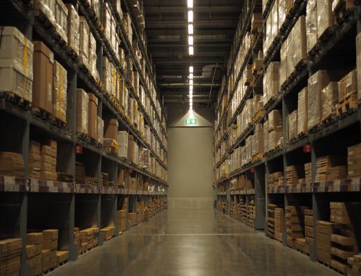 Black Friday 2022. Aproape 90 de tone de carne de porc și 2500 de vouchere pentru bilete de avion, la ofertă de Black Friday