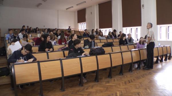 Mai multe universităţi din ţară ar urma să fie desfiinţate. Planul care ar putea duce România în topurile universitare internaţionale