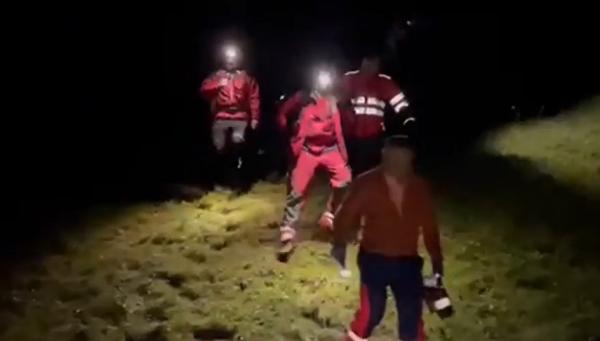 Salvamontiştii din Maramureş, puşi pe jar de un tânăr beat. Tatăl bărbatului a alertat salvatorii montani