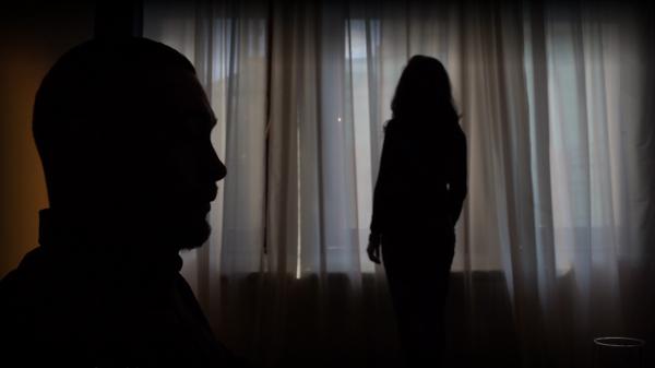 Poliţistul din Cluj care ar fi violat o tânără la o petrecere arestat preventiv pentru 30 de zile