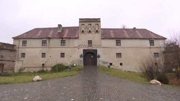 Cetatea Brașovului revine în patrimoniul public, după șapte ani de procese. Localnicii vor decide ce destinație primește monumentul