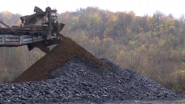 Criza energetică prelungeşte soarta mineritului. Termocentrala Rovinari a angajat peste o mie de oameni