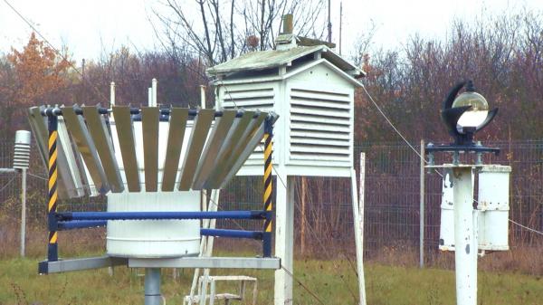 40 de milioane de euro, investiţi în 300 de staţii meteo pentru a pronostica fenomele extreme. România va da prognoze şi pentru alte ţări