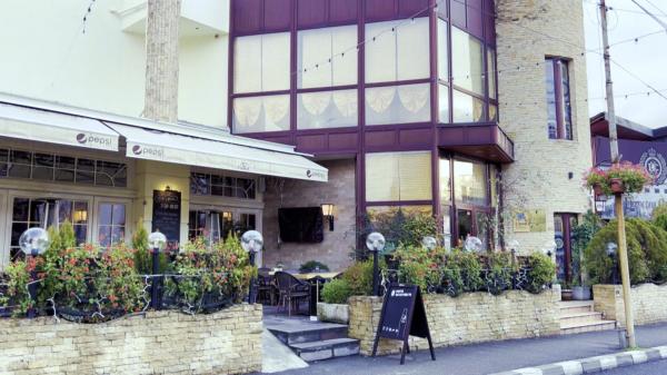 Persoanele intoxicate cu insecticid la un hotel din Râmnicu Vâlcea, rămase la aceeaşi cazare. Două victime au ajuns la spital