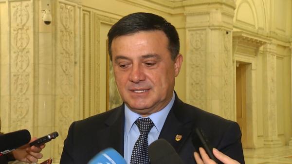 Niculae Bădălău, reținut de DNA. Fostul senator, acuzat de luare de mită și trafic de influență pentru un contract de 7 milioane de lei