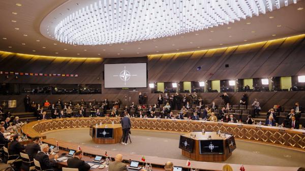 Bucureşti, capitala diplomaţiei. Centrul de comandă al NATO se mută în România: Moldova, invitată în premieră la discuţii