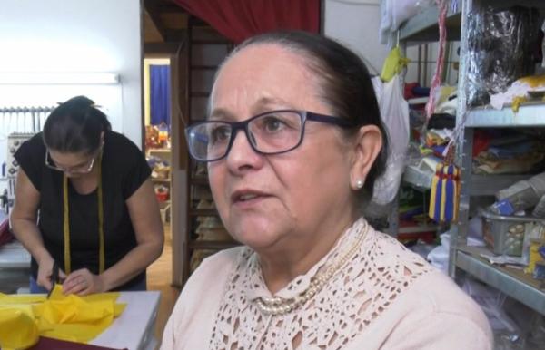 Atelierele care fac faţă cu greu comenzilor de 1 Decembrie. Preţurile pornesc de la 250 de lei şi ajung la câteva mii