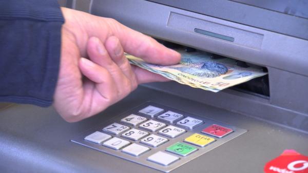 Buget 2023.  Ministerul Familiei va primi de 6 ori mai mulți bani. Tăieri la Sănătate și Energie