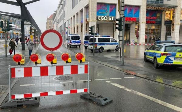 Luare de ostatici într-un centru comercial din Dresda. Un bărbat ar fi ucis o femeie şi ar fi deschis focul în sediul unui post de radio