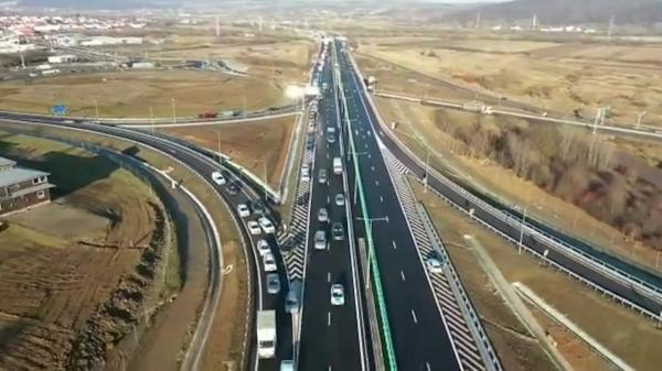 Vești bune pentru șoferi: S-a deschis primul tronson din Autostrada Sibiu-Pitești. Primele imagini