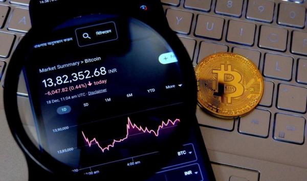 Colaps pe piața criptomonedelor. Valoarea bitcoin a scăzut cu 63% în 2022