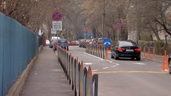 Sistemul ”Kiss and Ride”, adaptat în premieră la București. Părinţii vor putea opri pe o bandă special amenajată pentru a-şi lăsa copiii la şcoală