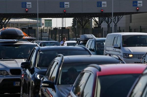 Atenţionare de călătorie pentru Bulgaria, emisă de MAE. Se reduc taxele vinietelor electronice pentru anumite mijloace de transport