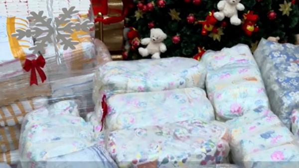 Mii de daruri pentru oamenii din Vaslui, Bacău şi Iaşi, primite în campania Ajut Eu. Cum s-a mobilizat Asociaţia Dragoste desculţă