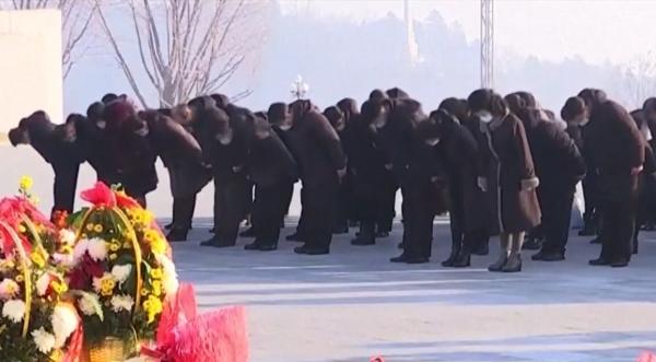 Petreceri fastuoase în marile oraşe europene, în noaptea dintre ani. Cum a fost sărbătorit Revelionul în Coreea de Nord