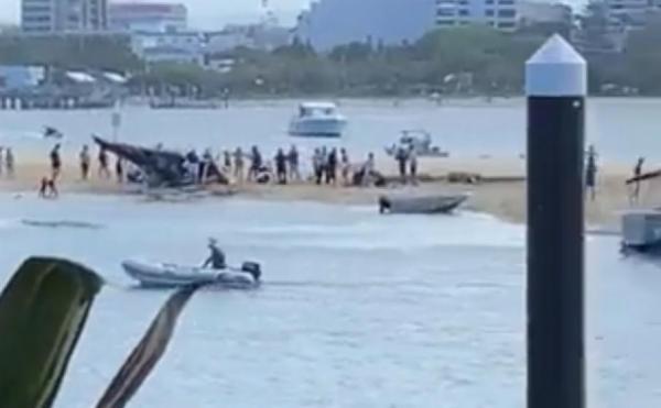 Coliziune frontală între două elicoptere, în Australia: patru oameni au murit, trei persoane sunt în stare gravă