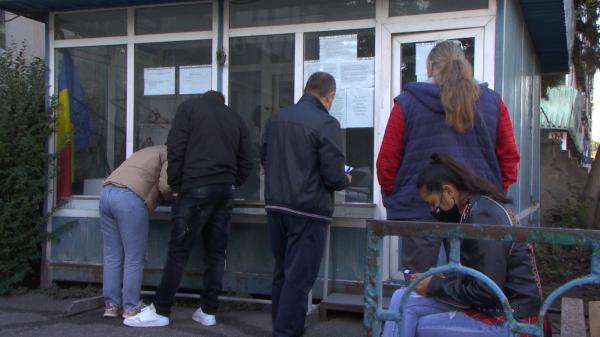 Legea care reduce cozile la Poliţie a fost promulgată: Cazierul judiciar va fi eliberat și în format online