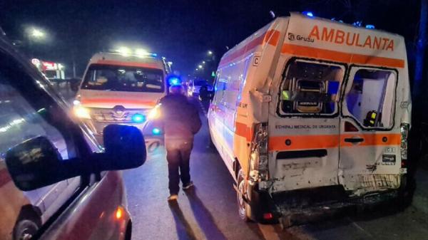 Copil omorât de ambulanță pe trecere, la Călugăreni. Autospeciala oprise să-i acorde micuțului prioritate, însă a fost lovită cu viteză în spate de un TIR