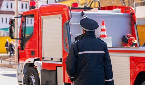 Incendiu la un liceu din Bacău. Peste 260 de elevi și profesori au fost evacuați