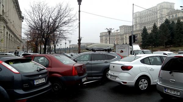 Primăria Capitalei anunță modernizarea sistemului de parcări. Șoferii vor putea să plătească direct din aplicație sau cu telefonul