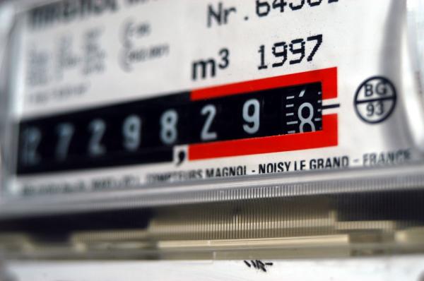 Trucul ilegal prin care zeci de clujeni plăteau de 5 ani facturi mai mici. Pagubă de 100.000 de euro