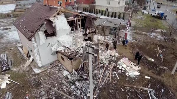 Rușii atacă furibund în Donețk, înainte de sosirea tancurilor americane și germane. Orașul pe care au pus tunurile