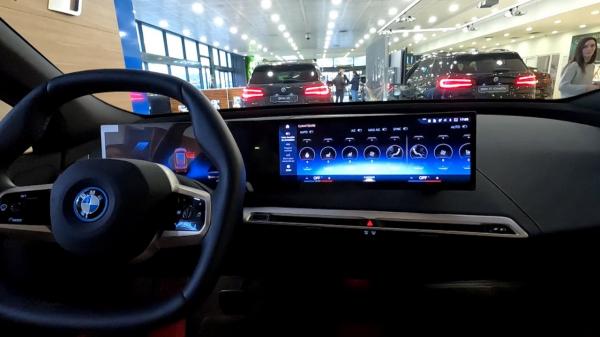 Scaune încălzite sau acceleraţie mai puternică la BMW, doar cu abonament. Cât vor costa opţiunile în România