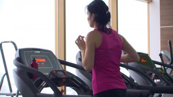 Ce câștigă companiile dacă decontează abonamente la sălile de fitness ale angajaților. Românii sunt campioni la sedentarism