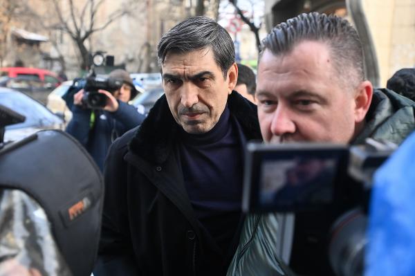 Trei foşti miniştri urmează să ajungă în faţa procurorilor DNA, în dosarul de corupţie în care e implicat şi Victor Piţurcă