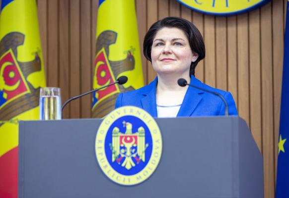 Crizele care au dus la căderea Guvernului Gavriliță. Moldovenii se plâng că trăiesc tot mai rău: "Multă lume este supărată"