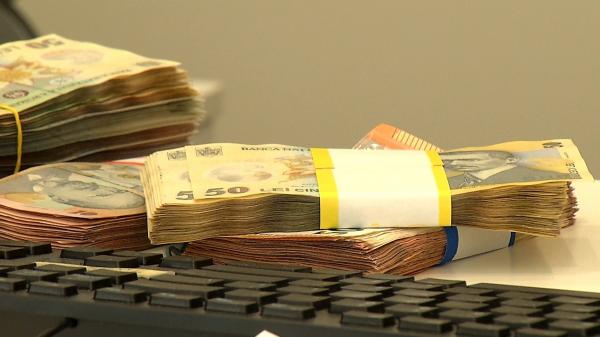 Mugur Isărescu a explicat cum vor fi ratele românilor în 2023. "Să nu pui nici prea mult sare, nici prea mult piper. Să fie ceva comestibil"