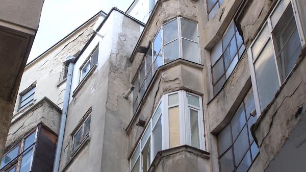 Bani europeni sau de la stat, pregătiţi pentru românii care acceptă să nu îşi vândă apartamentele timp de 25 de ani. Ce pot face cu ei