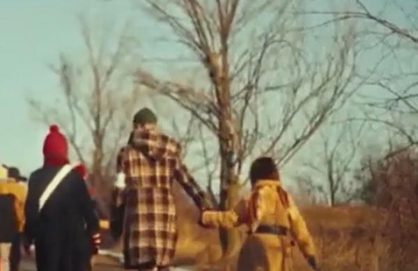 Trupa Alternosfera a lansat o piesă manifest împotriva războiului din Ucraina. În videoclip apare Florin Piersic Junior