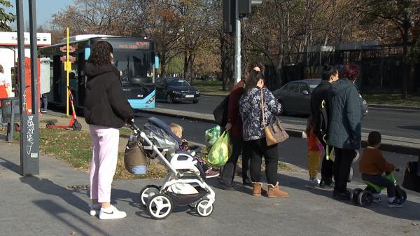 Ce schimbări apar pentru părinții care adoptă copii. Legea a fost adoptată de Camera Deputaților