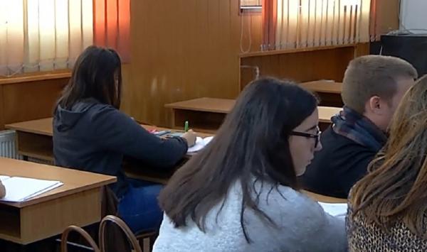 Elevii de liceu vor avea o nouă disciplină obligatorie. Măsura face parte din pachetul de legi "România educată"