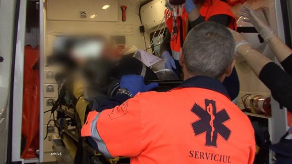 Tânără mamă din Tulcea, înjunghiată sub ochii copiilor. A fost găsită într-o baltă de sânge și dusă în stare critică la spital