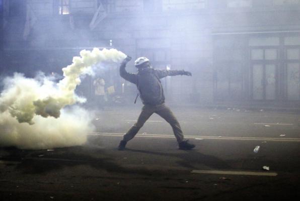 Proiectul de lege privind "agenţii străini", retras "necondiţionat" după două zile de proteste masive în Georgia