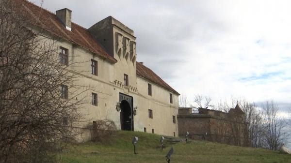 Cum s-au trezit brusc MAI și Univ. Transilvania că vor Cetățuia din Brașov. Primarul e revoltat: "Nu pot să înțeleg"