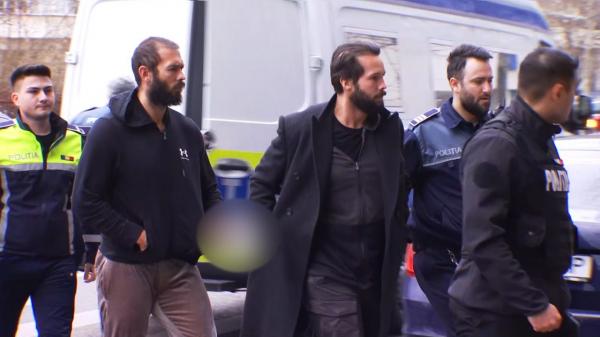 Andrew și Tristan Tate nu mai cer eliberarea la comun. Au vrut să fie judecați separat, iar primul dintre ei a dat greș