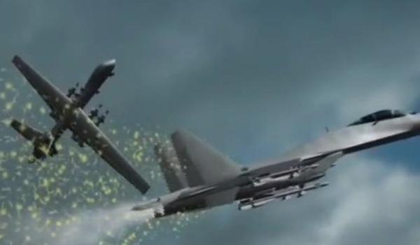 ANIMAȚIE GRAFICĂ. Cum a fost doborâtă de fapt drona americană. Ruşii au aruncat combustibil şi au zburat de 19 ori pe lângă ea