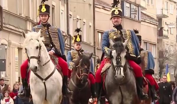 Ce sărbătoresc vecinii noștri pe 15 martie, de Ziua Maghiarilor de Pretutindeni