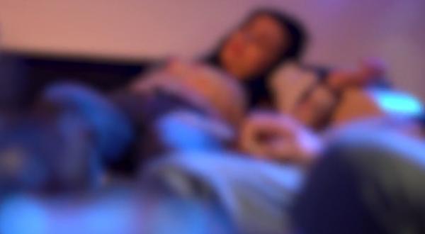 Elevă de 11 ani din Câmpia Turzii, filmată în timp ce întreţinea relaţii sexuale cu alt minor. Imaginile au ajuns atât la colegi, cât şi la conducerea şcolii