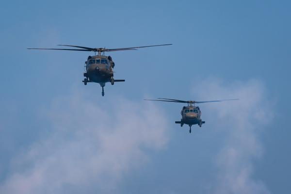 9 morţi după ce două elicoptere Black Hawk ale armatei SUA s-au ciocnit și s-au prăbușit în Kentucky