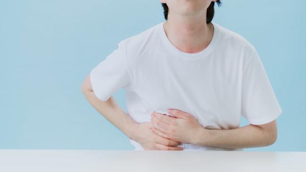 Ce este apendicita acută. Simptome, complicaţii şi tratament