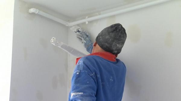 Un muncitor a dat din întâmplare peste o comoară de aur, în valoare de 135.000 de euro, în timp ce renova un apartament din Germania