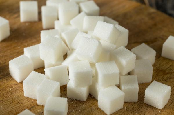 Cât zahăr putem mânca zilnic fără a ne pune în pericol sănătatea. Un nou studiu a stabilit cantitatea care ne permite să evităm zeci de boli
