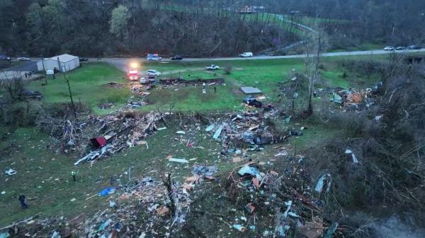 Tornade mortale şi grindină de mărimea mingilor de tenis în Oklahoma. Cel puţin doi oameni au pierit şi mai mulţi au fost răniţi