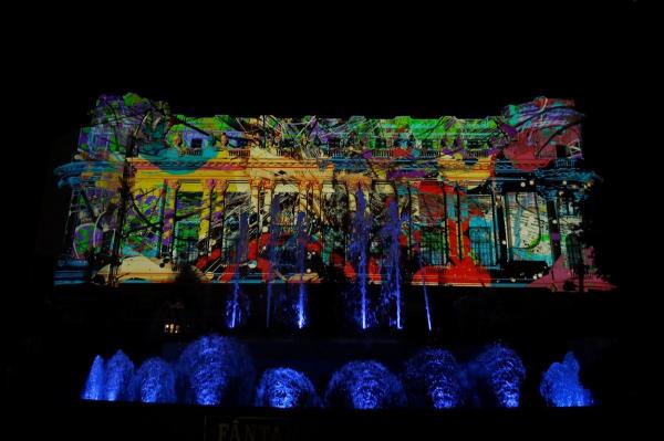 Spotlight 2023 trage cortina. În doar 3 zile, spectacolul de lumini de pe Calea Victoriei a fost admirat de peste 150.000 de oameni