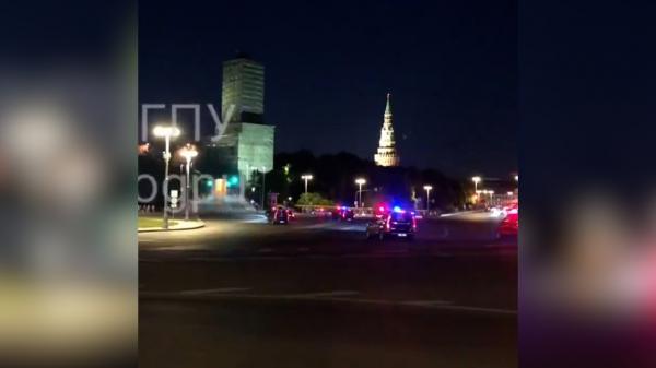 Putin a fugit în toiul nopţii la Kremlin spre uimirea ruşilor. Imagini cu coloana oficială în centrul Moscovei