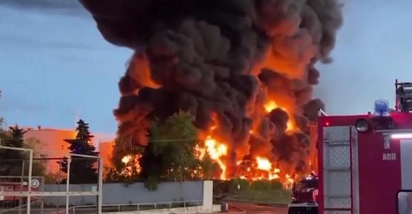 Ucraina a atacat cu drone un depozit uriaş de combustibil din Crimeea. Rusia ar putea rămâne fără o forţă importantă pe front: Wagner s-ar putea desfiinţa